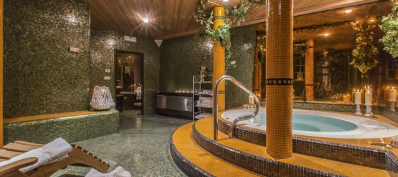 1070m² Building in Trentino-Alto Adige, Italy No. 282171 15