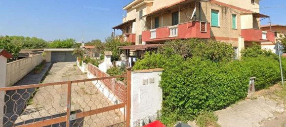 Apartamento de 3 habitaciónes en Pomezia, Italy No. 196536 8