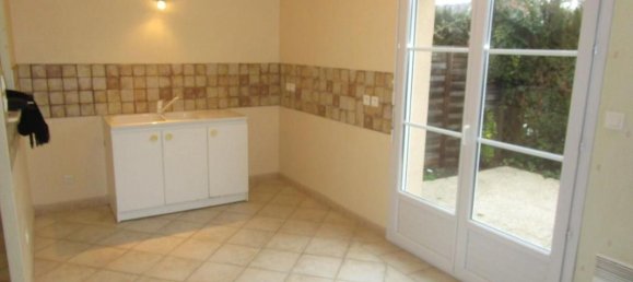 2 chambres Maison à Châteauneuf-sur-Loire, France No. 229112 3