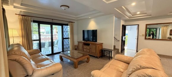 Casa de 4 dormitorios en Pattaya, Thailand No. 26569 9