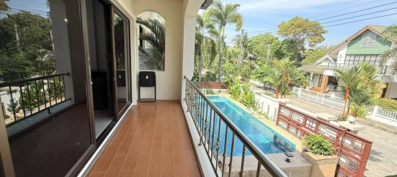 Casa de 4 dormitorios en Pattaya, Thailand No. 26569 5