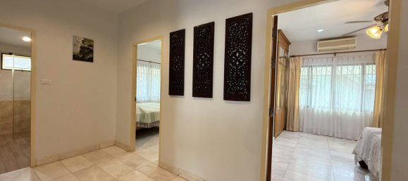 Casa de 4 dormitorios en Pattaya, Thailand No. 26569 26