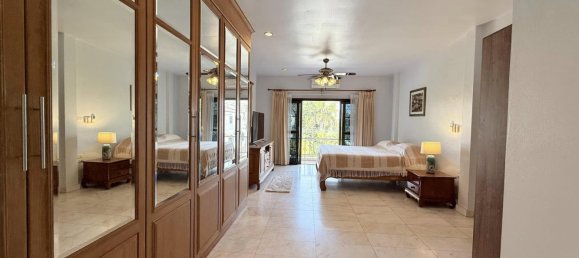 Casa de 4 dormitorios en Pattaya, Thailand No. 26569 30