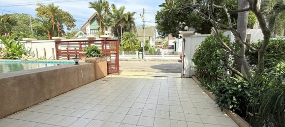 Casa de 4 dormitorios en Pattaya, Thailand No. 26569 18