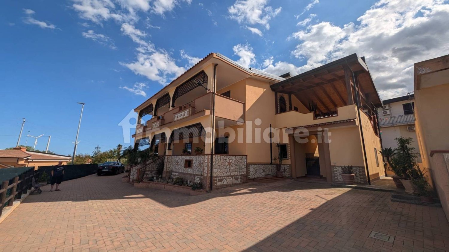 6 Schlafzimmer Wohnung in Crotone, Italy, Nr. 71257