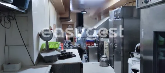 251m² Commercial property in Odivelas, Portugal No. 178038 11