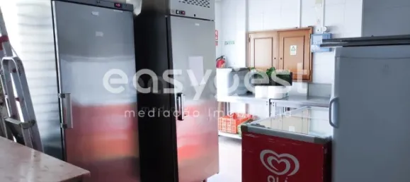 251m² Commercial property in Odivelas, Portugal No. 178038 16