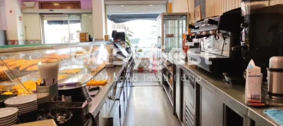 251m² Commercial property in Odivelas, Portugal No. 178038 19