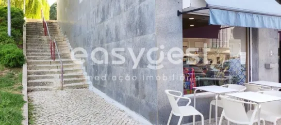 251m² Commercial property in Odivelas, Portugal No. 178038 4