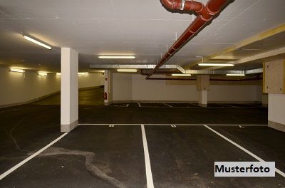 Parkplatz in Saalfelden am Steinernen Meer, Austria, Nr. 258961