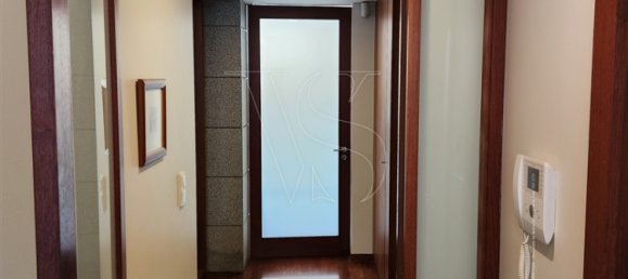 4 bedrooms House in Porto, Portugal No. 101230 32