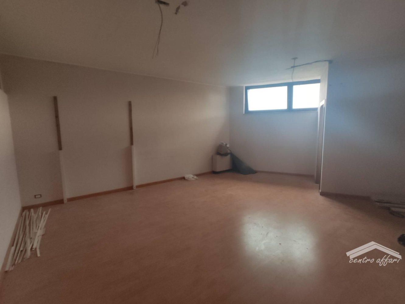 1 room Commercial property in Campobasso, Italy No. 64886