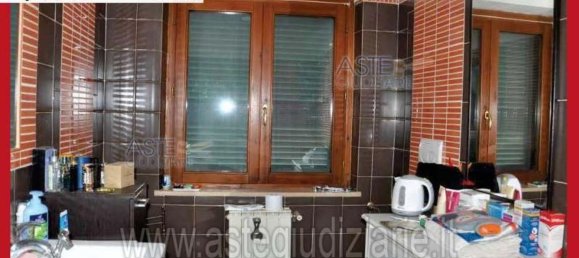 5 bedrooms Apartment in Rome, Italy No. 334070 24