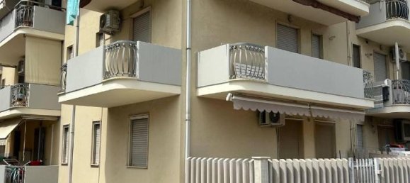 Парковка с 1 комнатой в Торторето, Италия № 20797 7