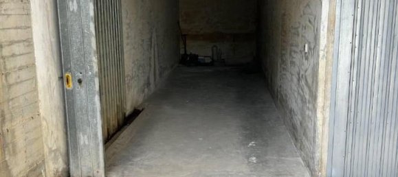 Парковка с 1 комнатой в Торторето, Италия № 20797 3