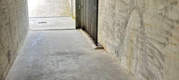 Парковка с 1 комнатой в Торторето, Италия № 20797 5