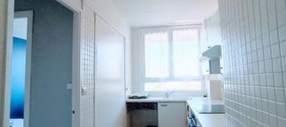 4 bedrooms Apartment in Poitiers, France No. 315066 3