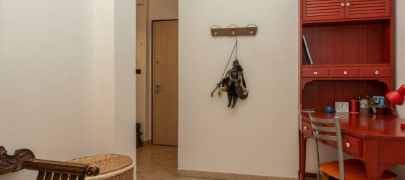 2 bedrooms Apartment in Turin, Italy No. 380307 14