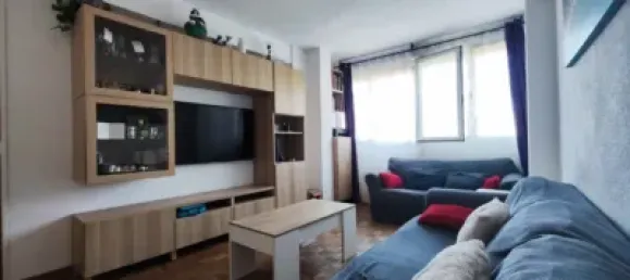 Apartamento de 3 dormitorios en Madrid, Spain No. 142275 8