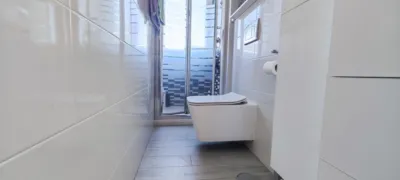 Apartamento de 3 dormitorios en Madrid, Spain No. 142275