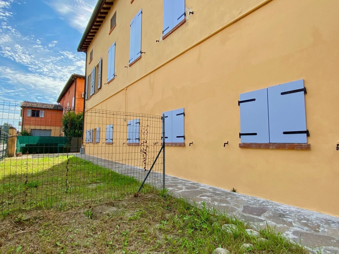 4 bedrooms Duplex in Modena, Italy No. 381658