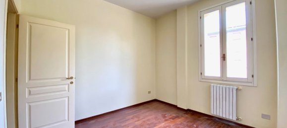 4 bedrooms Duplex in Modena, Italy No. 381658 23