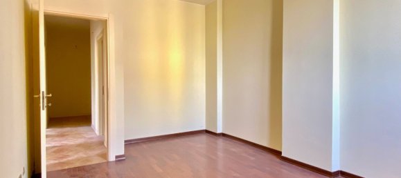 4 bedrooms Duplex in Modena, Italy No. 381658 27