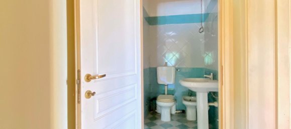 4 bedrooms Duplex in Modena, Italy No. 381658 18