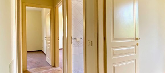 4 bedrooms Duplex in Modena, Italy No. 381658 21