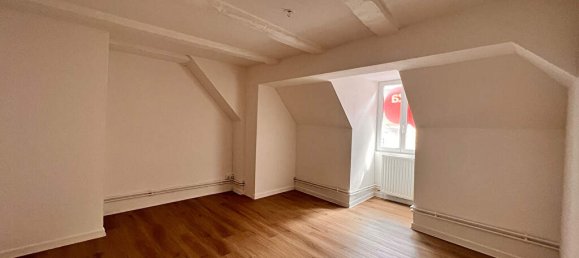 Dúplex de 2 dormitorios en Saint-Avold, France No. 52703 6