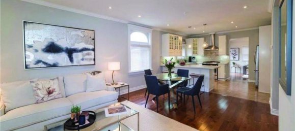 3 bedrooms House in Dundas, Canada No. 1038 4