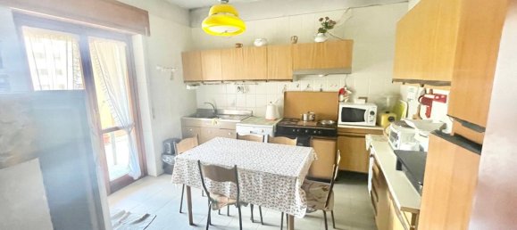 5 rooms Apartment in Cosenza, Italy No. 303599 15