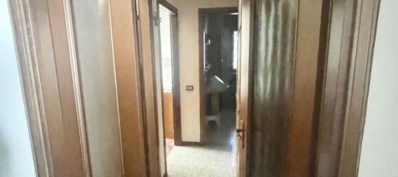 5 rooms Apartment in Cosenza, Italy No. 303599 22