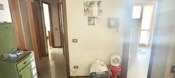 5 rooms Apartment in Cosenza, Italy No. 303599 14