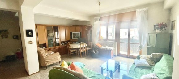 5 rooms Apartment in Cosenza, Italy No. 303599 9