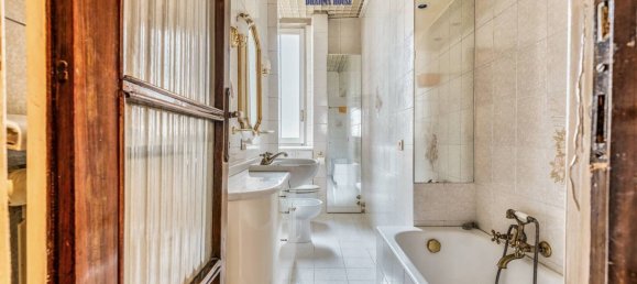 3 bedrooms Apartment in Milan, Italy No. 325727 16