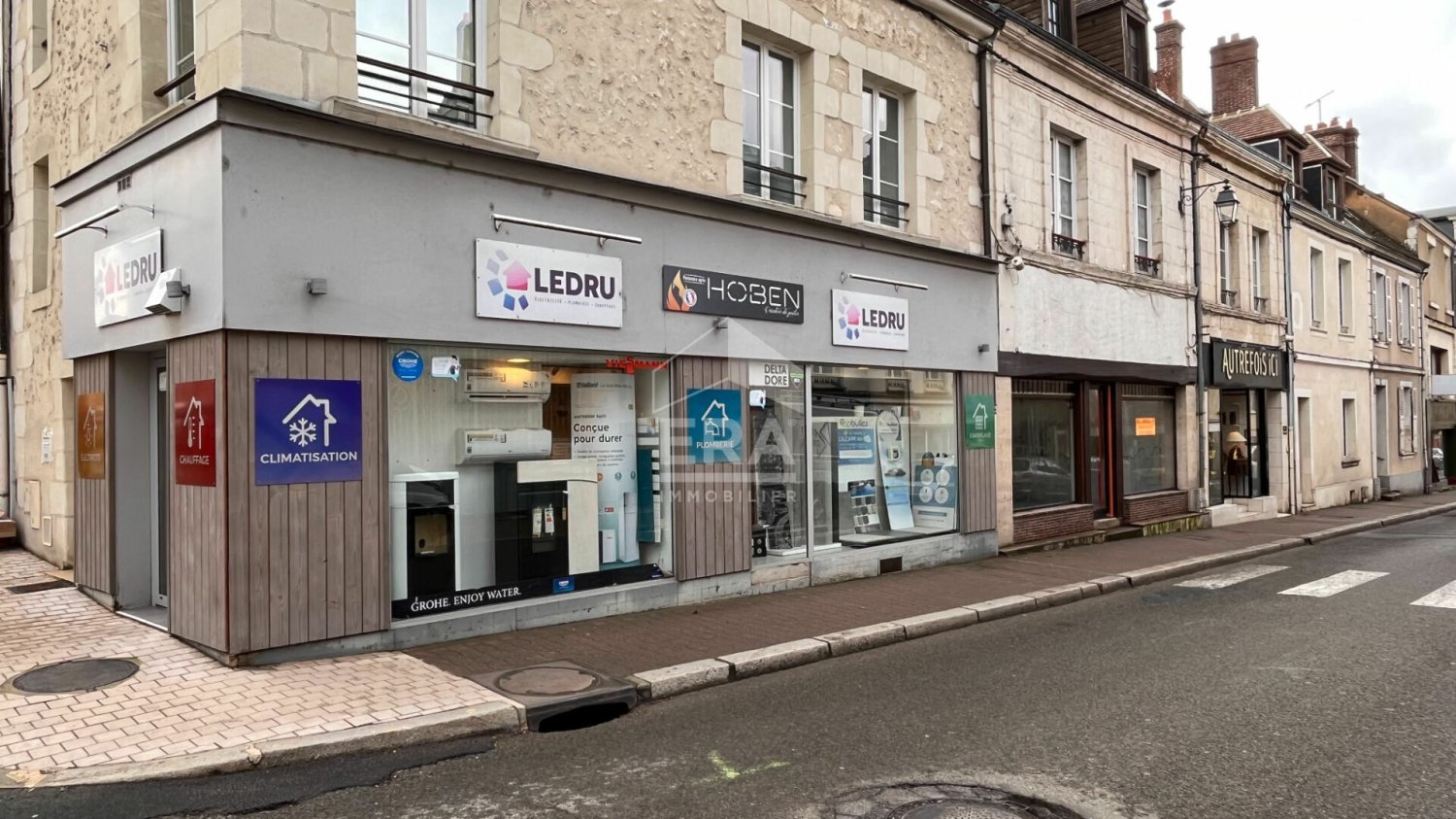  عقار تجاري في Nogent-le-Rotrou, France 60متر مربع رقم 95209