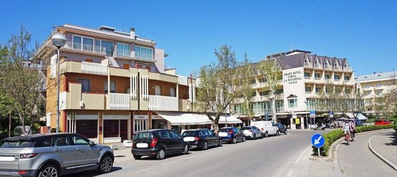 51m² Commercial property in Cervia, Italy No. 163306 4