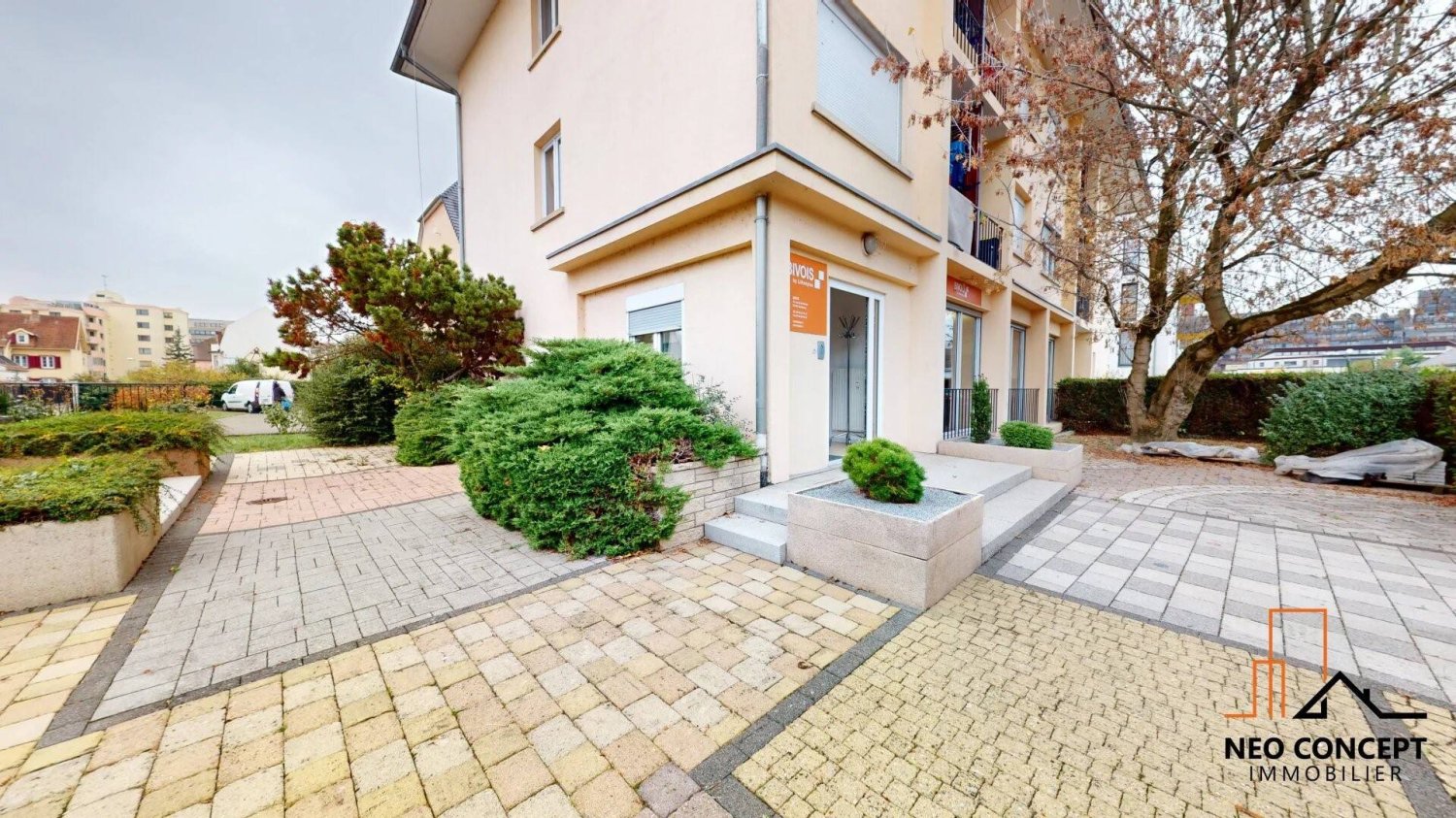 Propriété commerciale à Strasbourg, France 161m² No. 82357