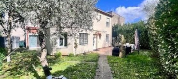 Villa de 5 dormitorios en Gagny, France No. 175636 29