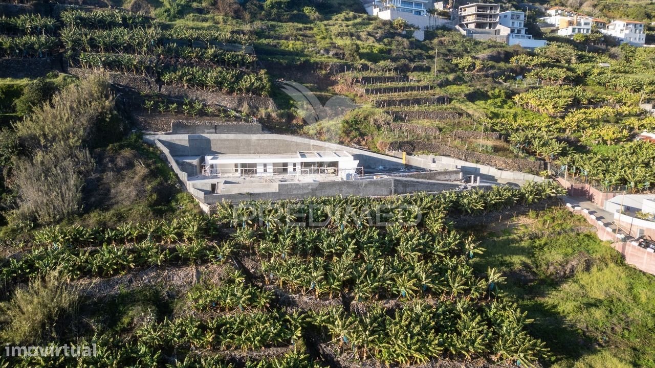 3 bedrooms House in Calheta, Portugal No. 99340