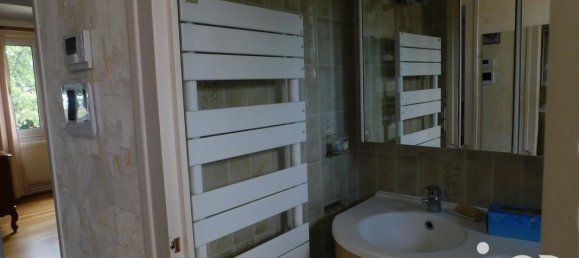 2 bedrooms House in Meyzieu, France No. 335349 13