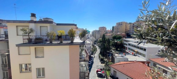 Ático de 4 habitaciónes en Sanremo, Italy No. 8633 13