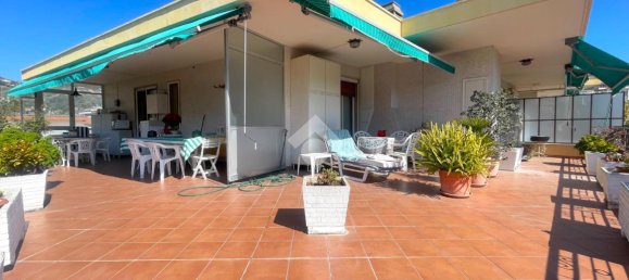 Ático de 4 habitaciónes en Sanremo, Italy No. 8633 4