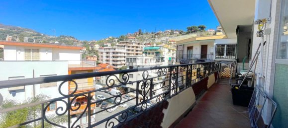 Ático de 4 habitaciónes en Sanremo, Italy No. 8633 29