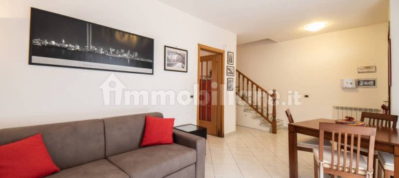 Дом с 3 спальнями в Виареджо, Италия № 42549 2