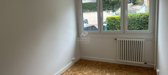 2 bedrooms Apartment in Saint-Germain-en-Laye, France No. 168162 5