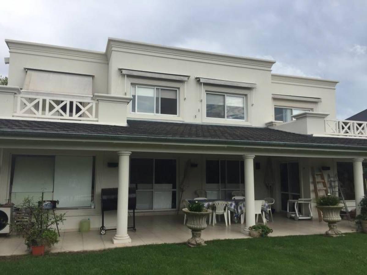 4 bedrooms House in Tigre, Argentina No. 10510