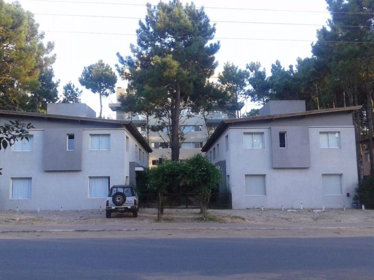 2 bedrooms Apartment in Mar del Plata, Argentina No. 77145