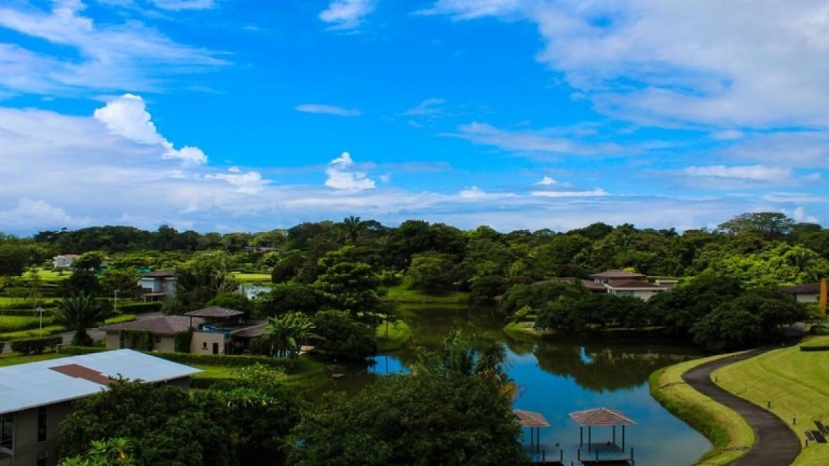 3 Schlafzimmer Eigentumswohnung in Garabito, Costa Rica, Nr. 665